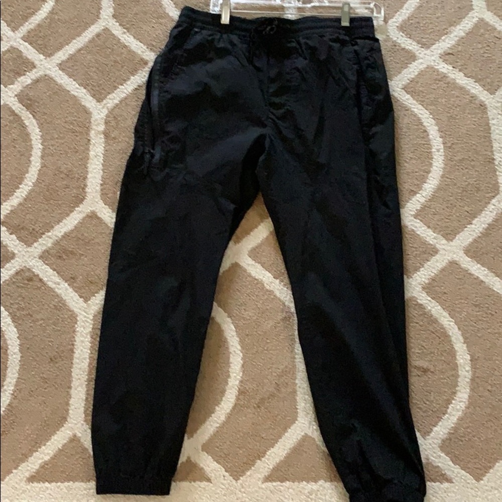 Worn once AE flex jogger